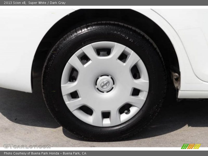 Super White / Dark Gray 2013 Scion xB