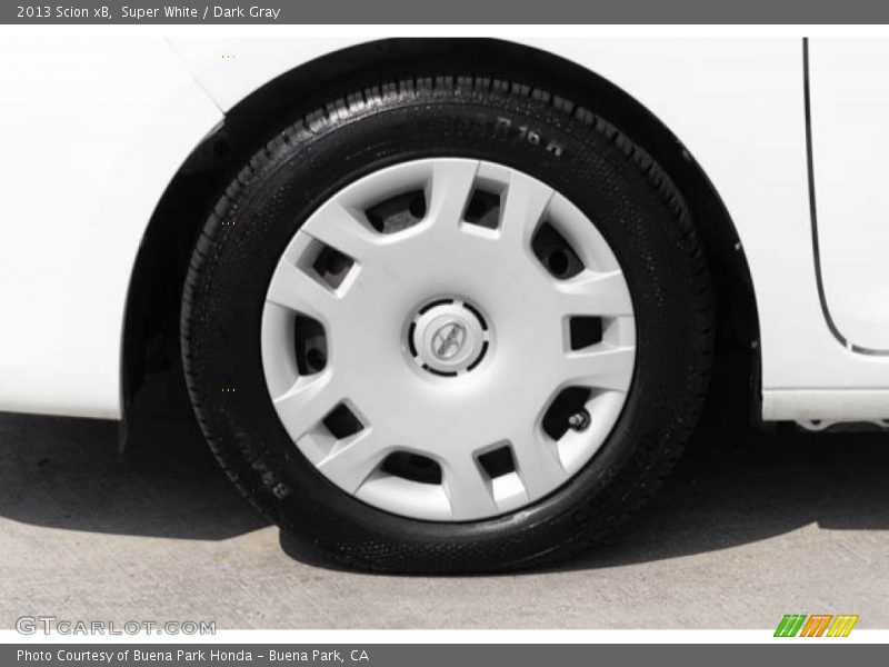 Super White / Dark Gray 2013 Scion xB