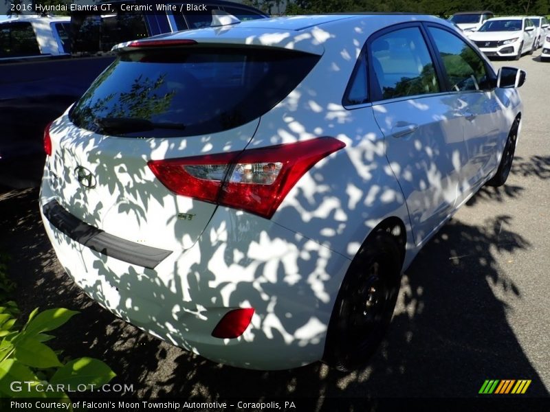 Ceramic White / Black 2016 Hyundai Elantra GT