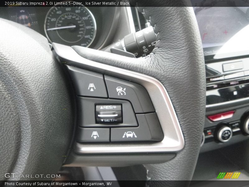  2019 Impreza 2.0i Limited 5-Door Steering Wheel