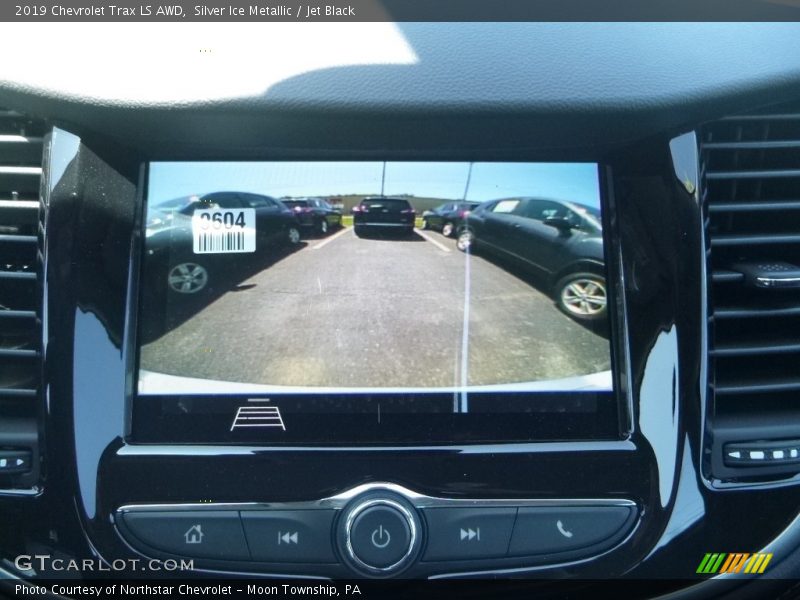 Silver Ice Metallic / Jet Black 2019 Chevrolet Trax LS AWD