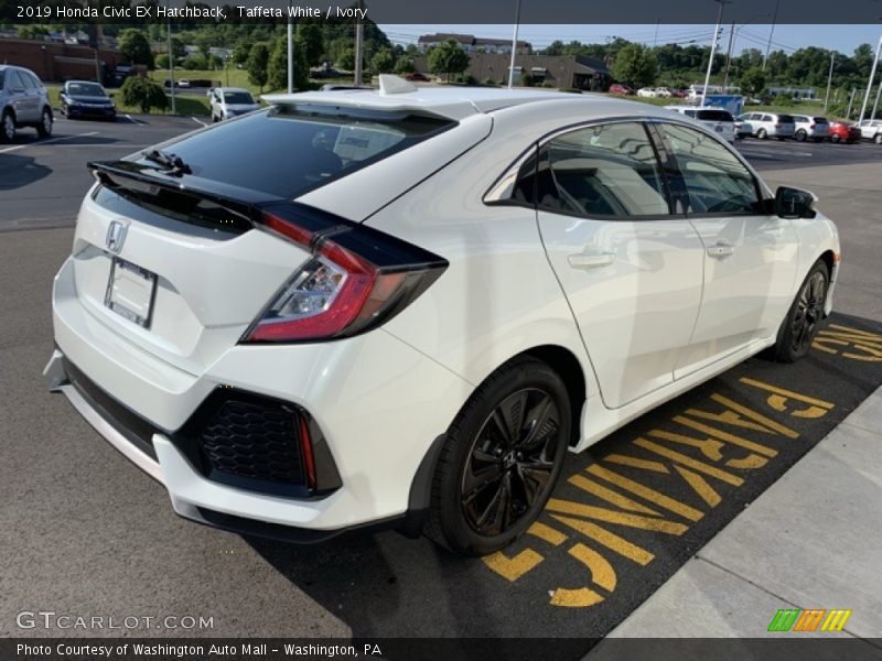Taffeta White / Ivory 2019 Honda Civic EX Hatchback