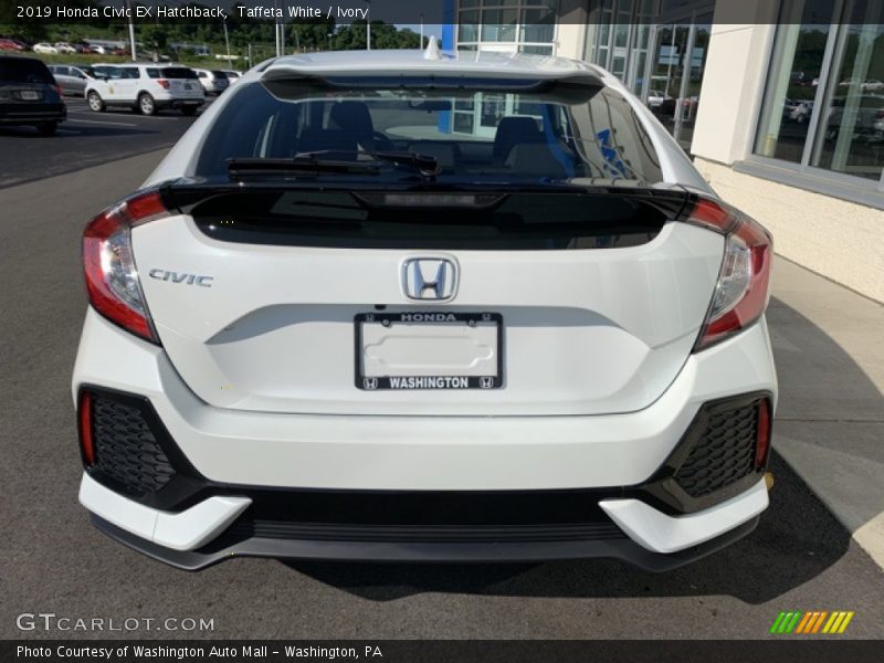 Taffeta White / Ivory 2019 Honda Civic EX Hatchback