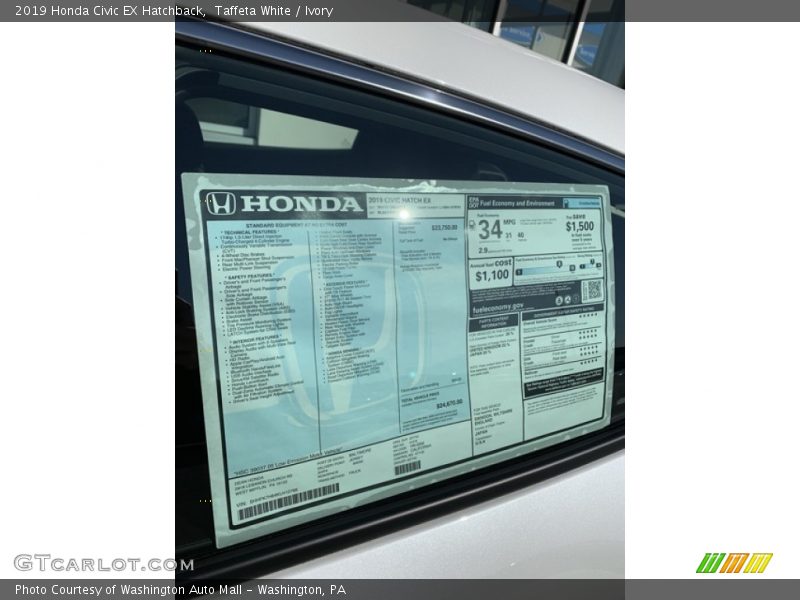 Taffeta White / Ivory 2019 Honda Civic EX Hatchback