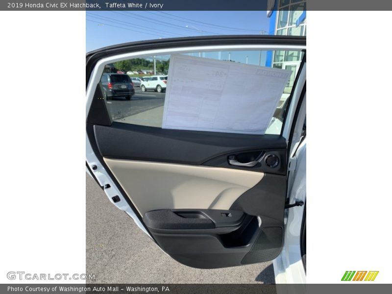 Taffeta White / Ivory 2019 Honda Civic EX Hatchback