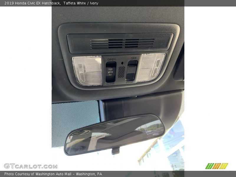 Taffeta White / Ivory 2019 Honda Civic EX Hatchback