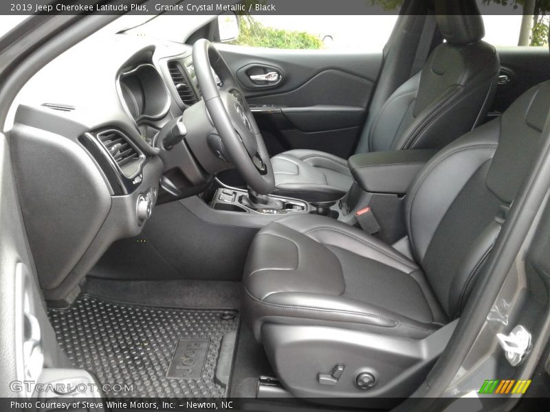 Granite Crystal Metallic / Black 2019 Jeep Cherokee Latitude Plus