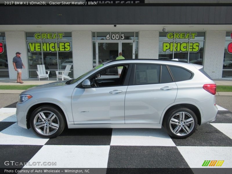 Glacier Silver Metallic / Black 2017 BMW X1 sDrive28i