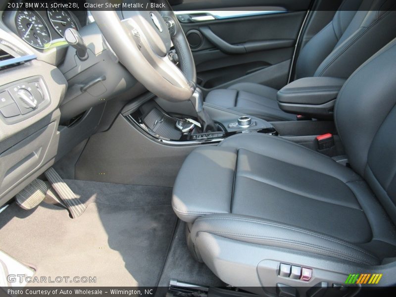 Glacier Silver Metallic / Black 2017 BMW X1 sDrive28i