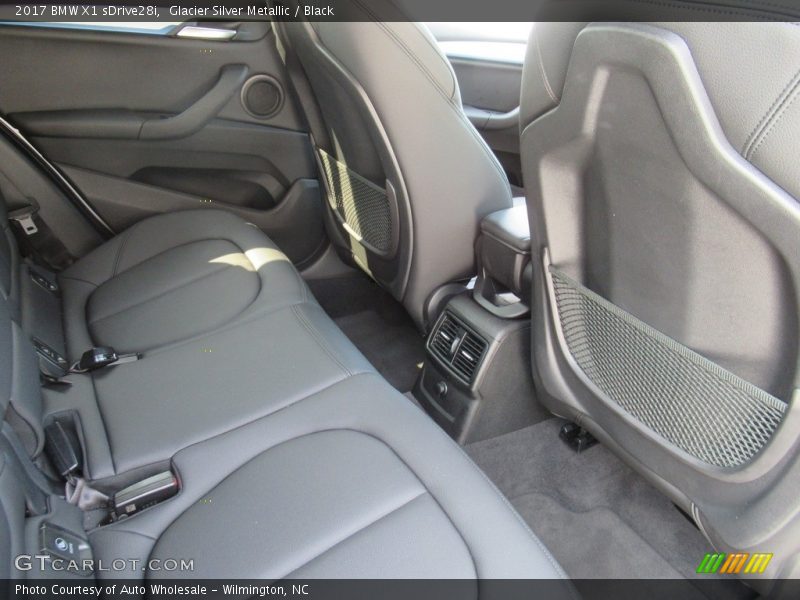 Glacier Silver Metallic / Black 2017 BMW X1 sDrive28i