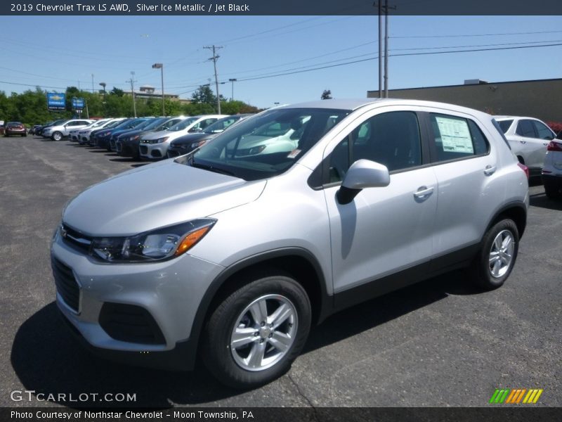 Silver Ice Metallic / Jet Black 2019 Chevrolet Trax LS AWD