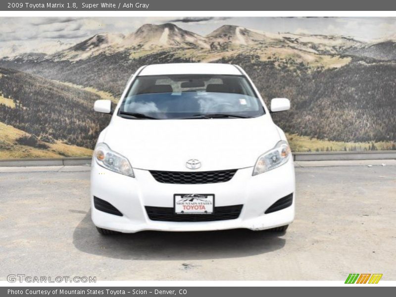Super White / Ash Gray 2009 Toyota Matrix 1.8