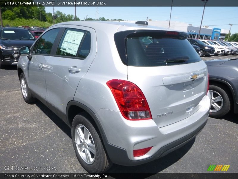 Silver Ice Metallic / Jet Black 2019 Chevrolet Trax LS AWD