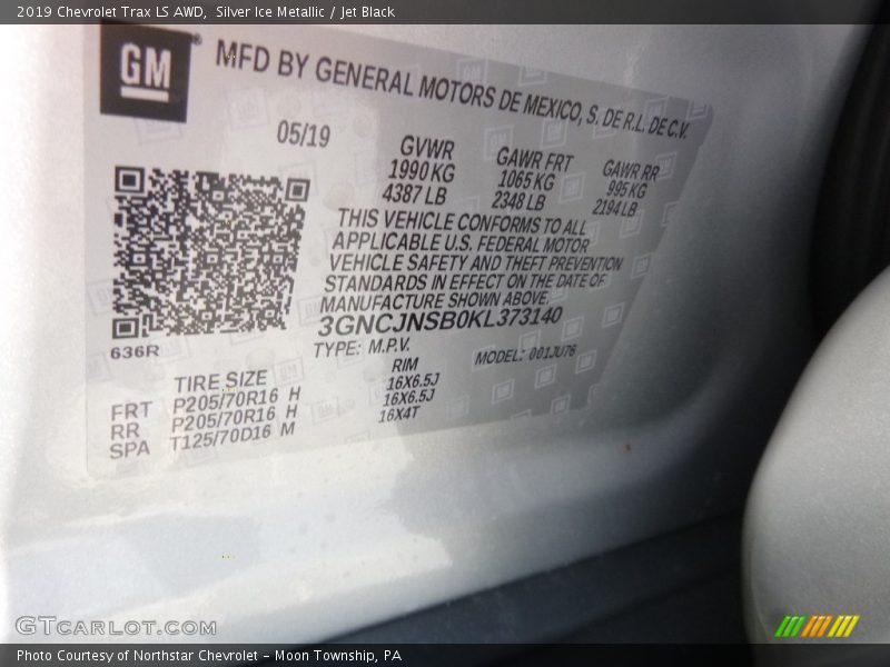 Silver Ice Metallic / Jet Black 2019 Chevrolet Trax LS AWD