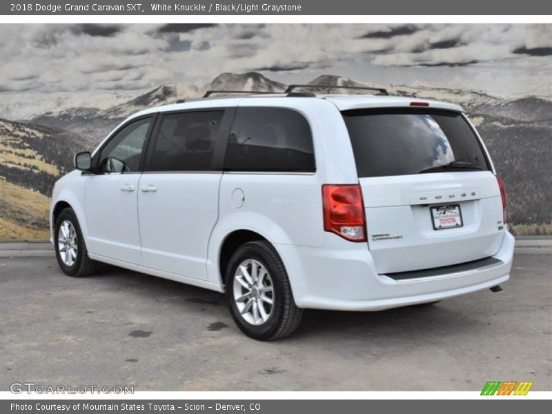 White Knuckle / Black/Light Graystone 2018 Dodge Grand Caravan SXT