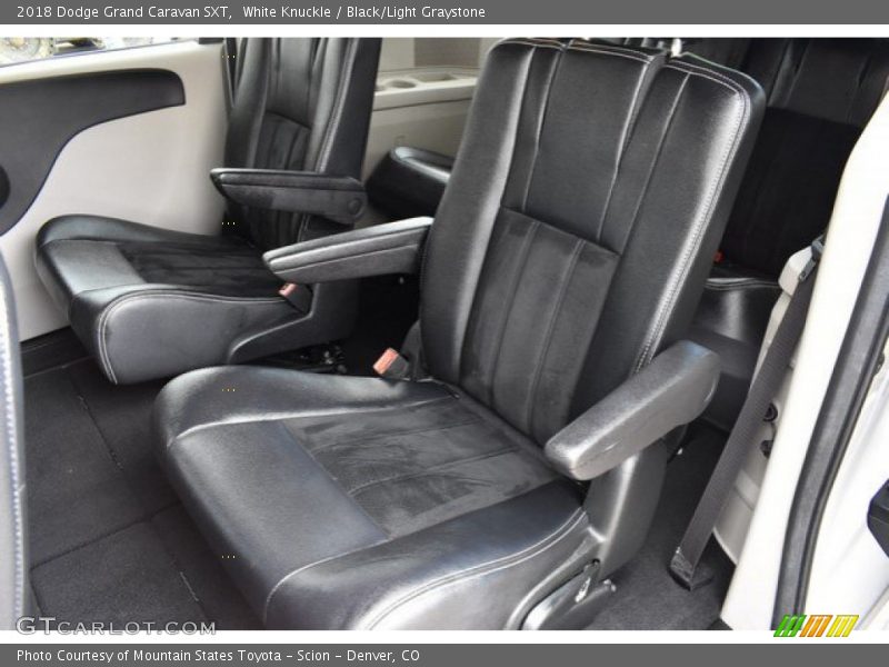 White Knuckle / Black/Light Graystone 2018 Dodge Grand Caravan SXT