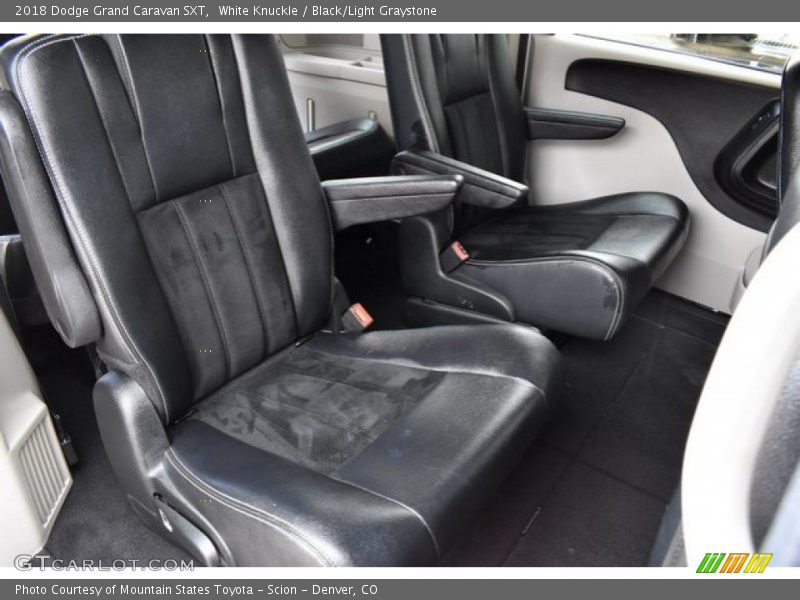 White Knuckle / Black/Light Graystone 2018 Dodge Grand Caravan SXT