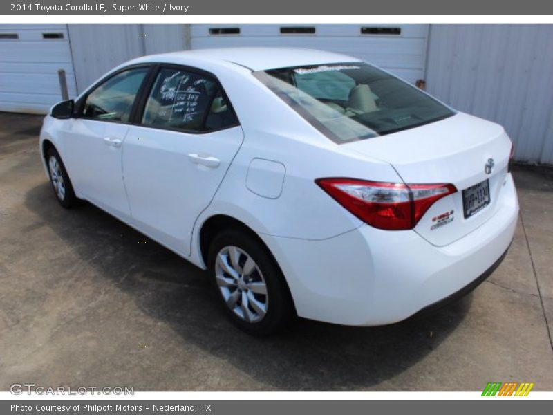 Super White / Ivory 2014 Toyota Corolla LE