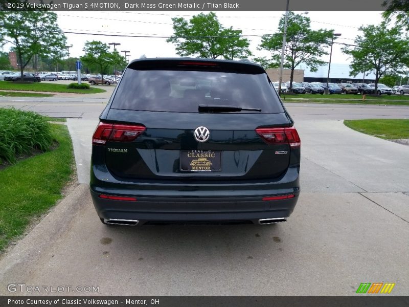 Dark Moss Green Metallic / Titan Black 2019 Volkswagen Tiguan S 4MOTION
