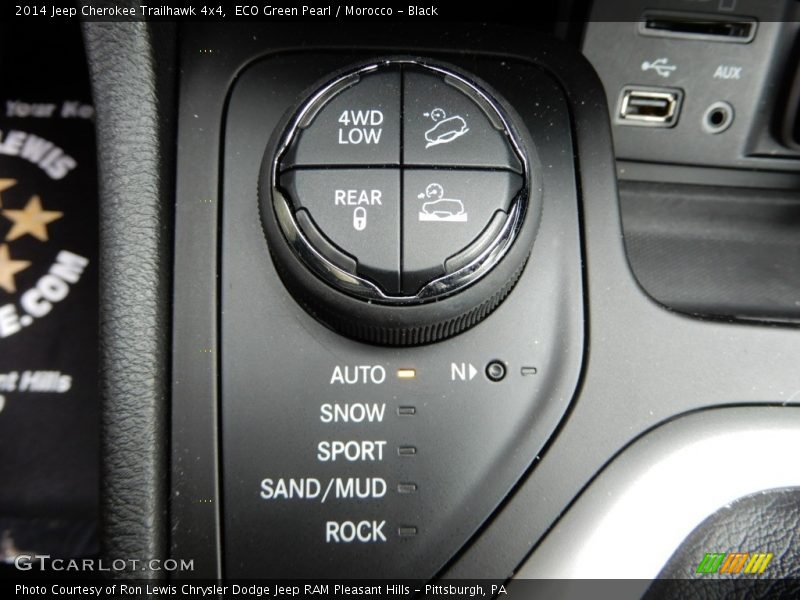 ECO Green Pearl / Morocco - Black 2014 Jeep Cherokee Trailhawk 4x4