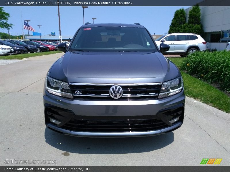 Platinum Gray Metallic / Titan Black 2019 Volkswagen Tiguan SEL 4MOTION