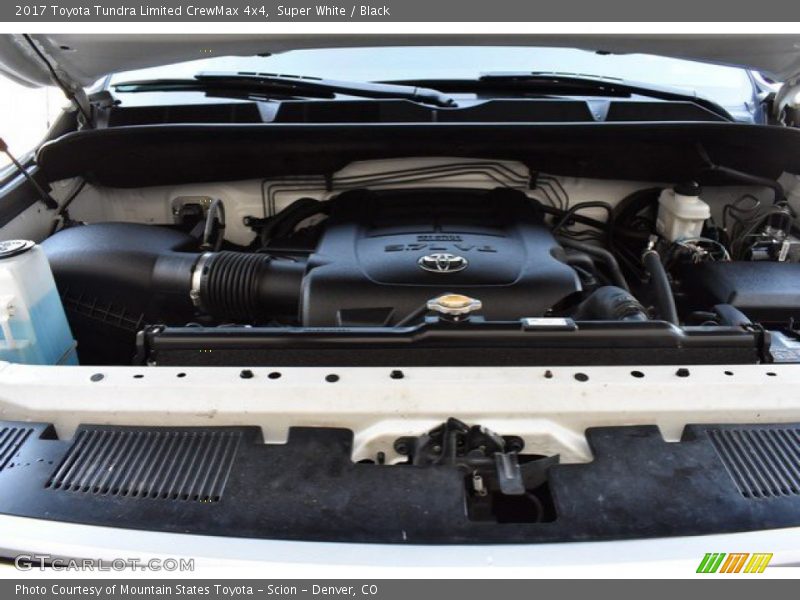 Super White / Black 2017 Toyota Tundra Limited CrewMax 4x4