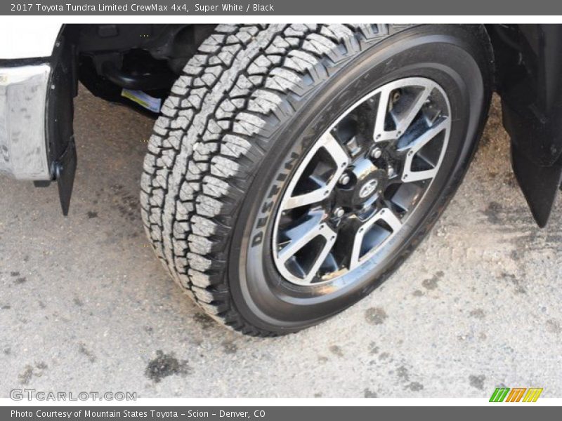 Super White / Black 2017 Toyota Tundra Limited CrewMax 4x4