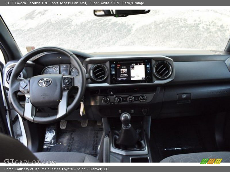 Super White / TRD Black/Orange 2017 Toyota Tacoma TRD Sport Access Cab 4x4