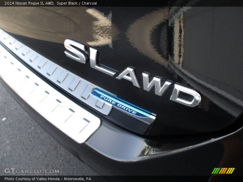 Super Black / Charcoal 2014 Nissan Rogue SL AWD