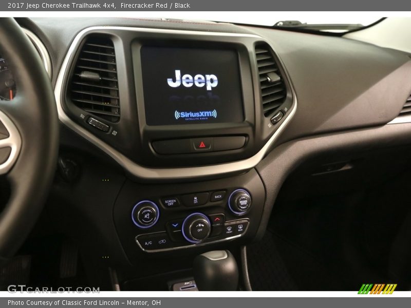 Firecracker Red / Black 2017 Jeep Cherokee Trailhawk 4x4