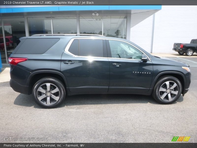 Graphite Metallic / Jet Black 2019 Chevrolet Traverse LT AWD