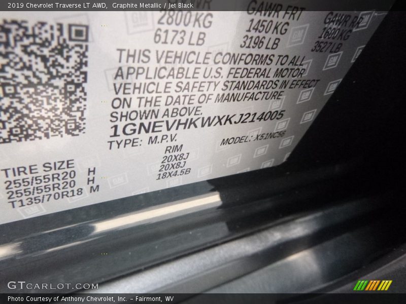 Graphite Metallic / Jet Black 2019 Chevrolet Traverse LT AWD