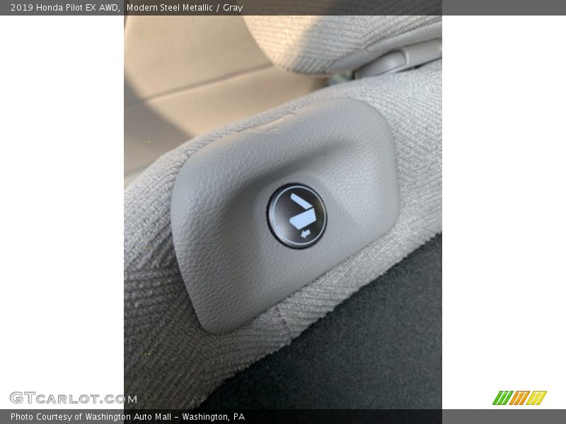 Modern Steel Metallic / Gray 2019 Honda Pilot EX AWD