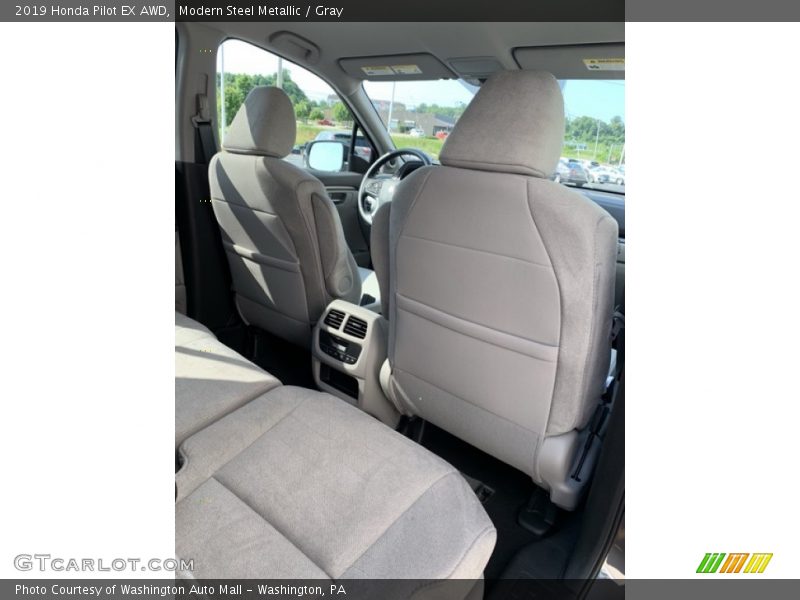 Modern Steel Metallic / Gray 2019 Honda Pilot EX AWD