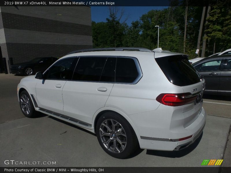 Mineral White Metallic / Canberra Beige 2019 BMW X7 xDrive40i