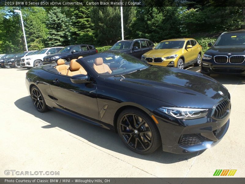 Front 3/4 View of 2019 8 Series 850i xDrive Convertible