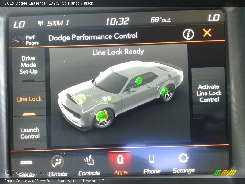 Go Mango / Black 2019 Dodge Challenger 1320