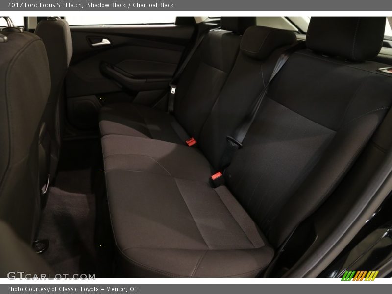 Shadow Black / Charcoal Black 2017 Ford Focus SE Hatch