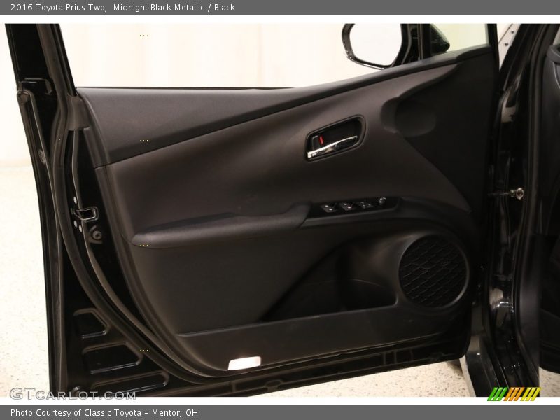 Midnight Black Metallic / Black 2016 Toyota Prius Two