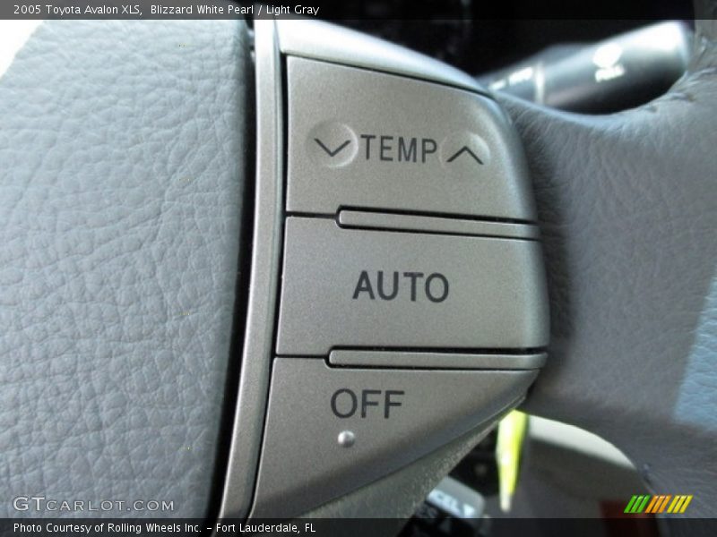 Blizzard White Pearl / Light Gray 2005 Toyota Avalon XLS
