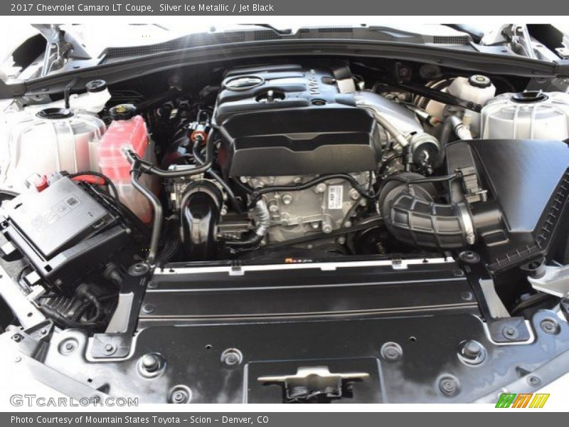 Silver Ice Metallic / Jet Black 2017 Chevrolet Camaro LT Coupe