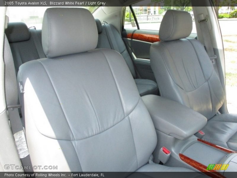 Blizzard White Pearl / Light Gray 2005 Toyota Avalon XLS