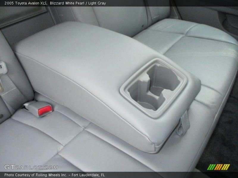 Blizzard White Pearl / Light Gray 2005 Toyota Avalon XLS
