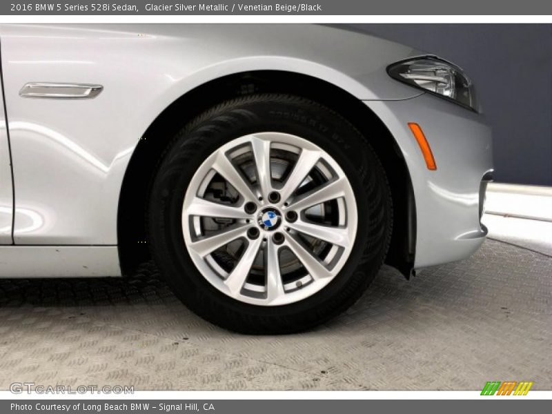 Glacier Silver Metallic / Venetian Beige/Black 2016 BMW 5 Series 528i Sedan