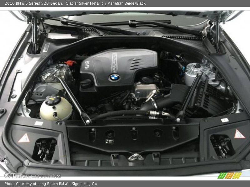 Glacier Silver Metallic / Venetian Beige/Black 2016 BMW 5 Series 528i Sedan