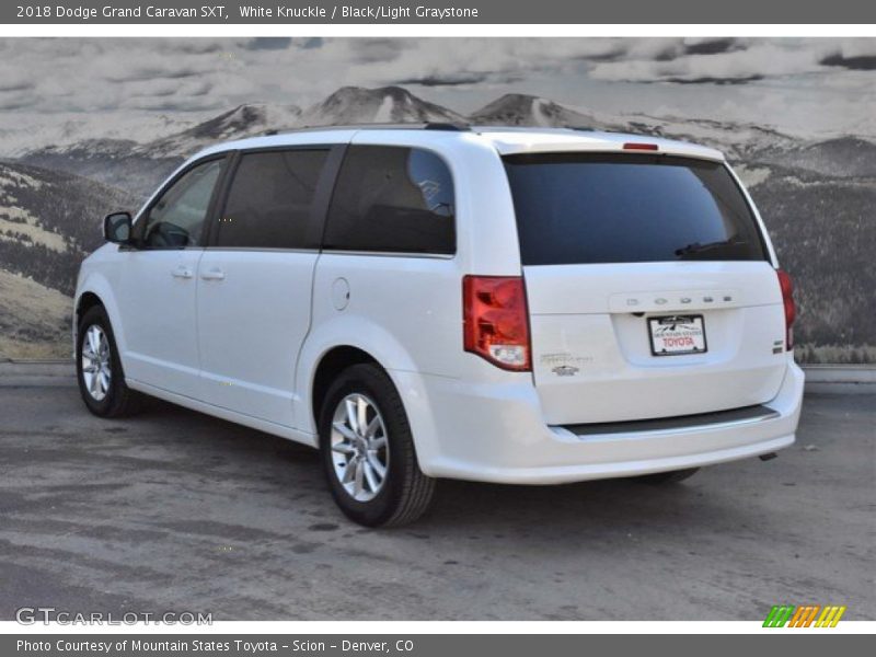 White Knuckle / Black/Light Graystone 2018 Dodge Grand Caravan SXT
