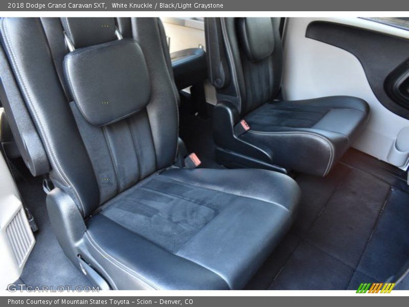 White Knuckle / Black/Light Graystone 2018 Dodge Grand Caravan SXT