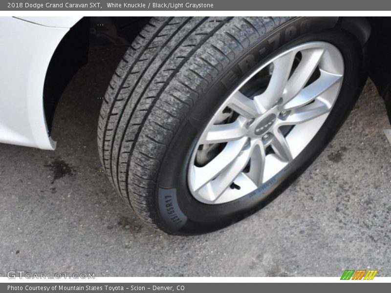 White Knuckle / Black/Light Graystone 2018 Dodge Grand Caravan SXT
