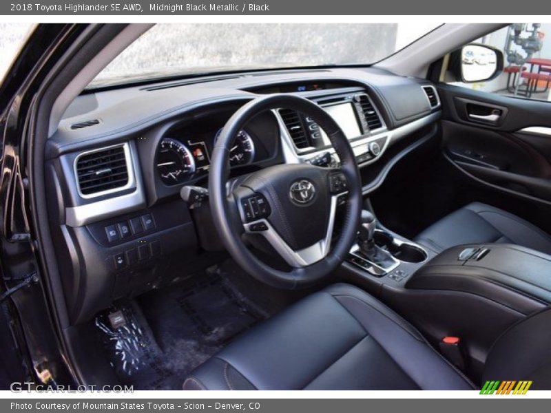 Midnight Black Metallic / Black 2018 Toyota Highlander SE AWD