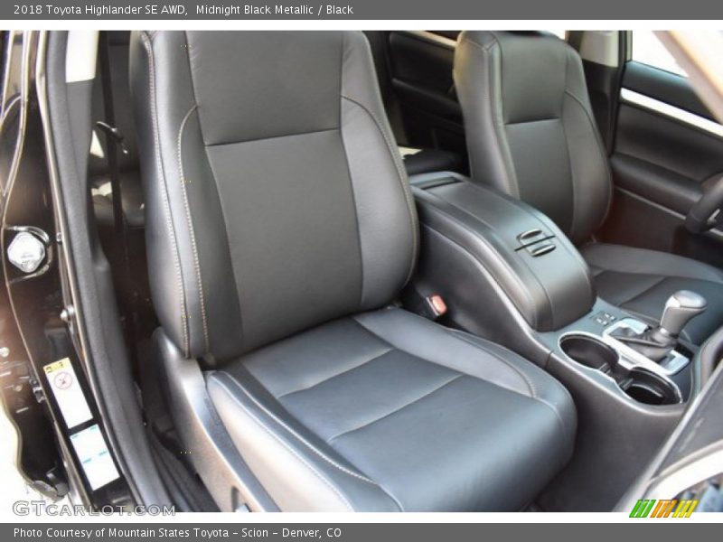 Midnight Black Metallic / Black 2018 Toyota Highlander SE AWD